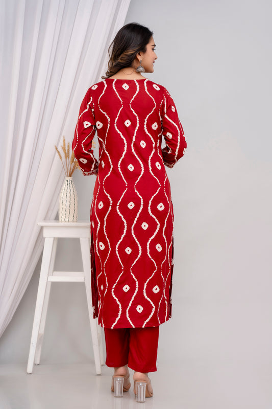 Maroon Lehriya Printed Women Embroidered V neck Staright Kurta Set