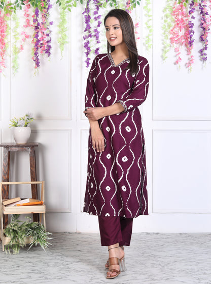 Wine Lehriya Printed Women Embroidered V neck Staright Kurta