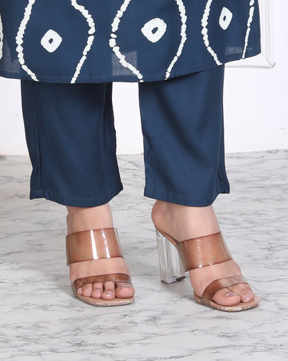 Teal Lehriya Printed Women Embroidered V neck Staright Kurta