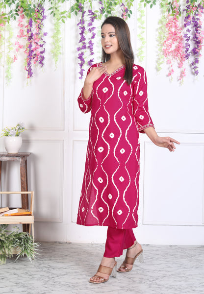 Pink Lehriya Printed Women Embroidered V neck Staright Kurta