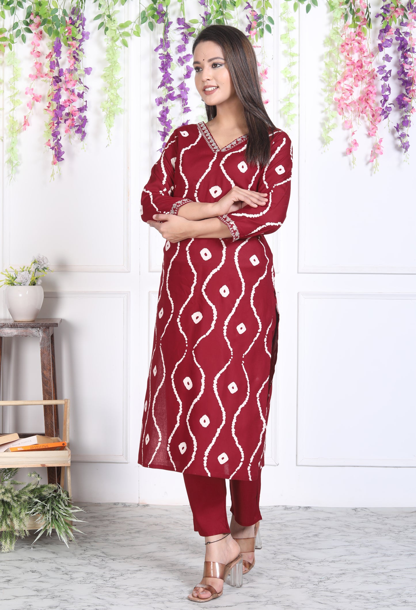 Maroon Lehriya Printed Women Embroidered V neck Staright Kurta