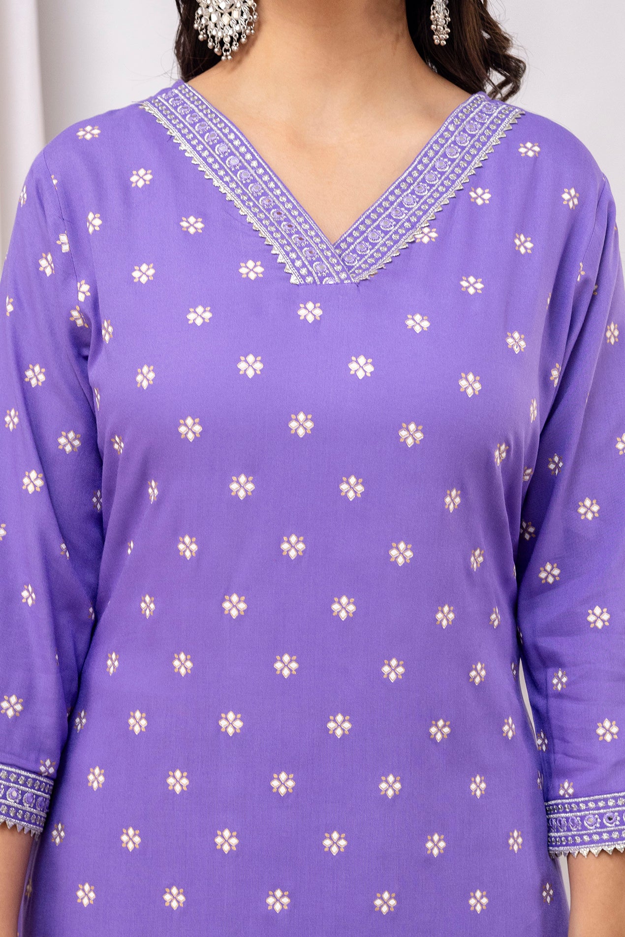 Embroidered V Neck Women Straight Rayon Kurta Set