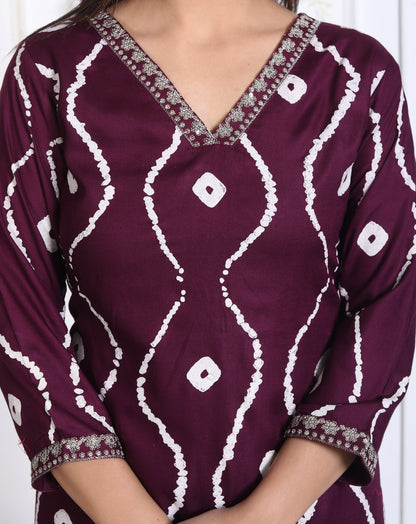 Wine Lehriya Printed Women Embroidered V neck Staright Kurta Pant and Dupatta Set