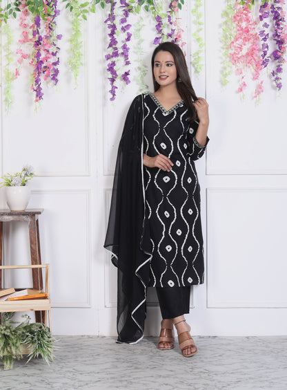 Black Lehriya Printed Women Embroidered V neck Staright Kurta Pant and Dupatta Set