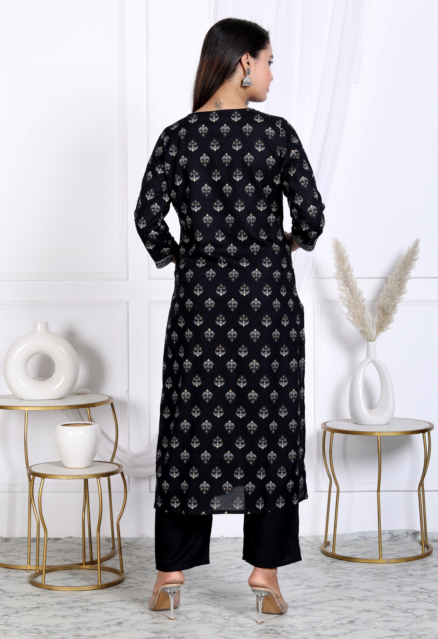 Black Rayon Printed Women Round Neck Straight Kurta