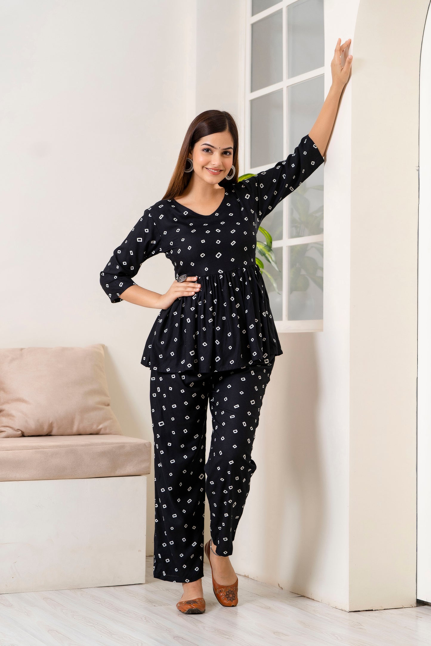 Veshviti Black Geometric Diamond print Flared Co-ord Set