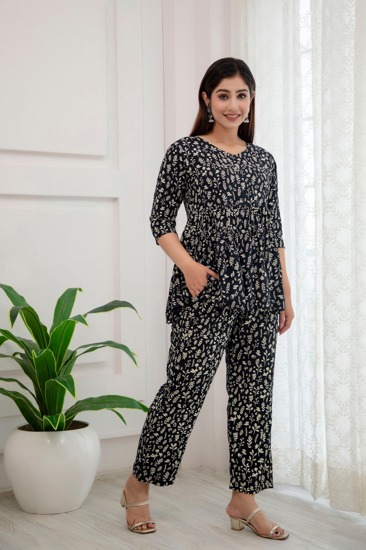 Veshviti Floral Printed Black Rayon Flared Co-ord Set