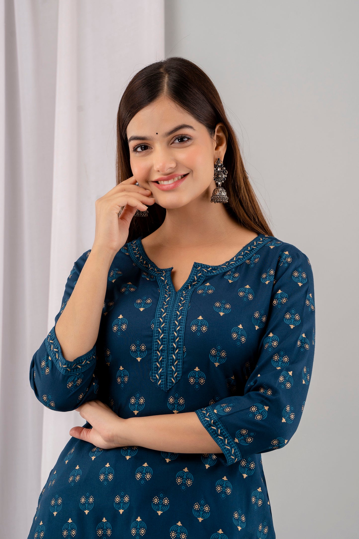 Teal Rayon Printed Women Round Neck Straight Kurta Set