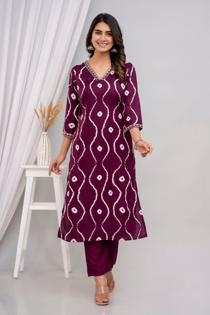 Wine Lehriya Printed Women Embroidered V neck Staright Kurta Set