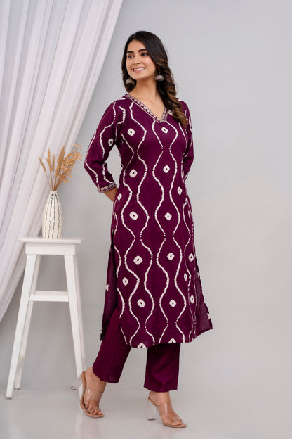 Wine Lehriya Printed Women Embroidered V neck Staright Kurta Set