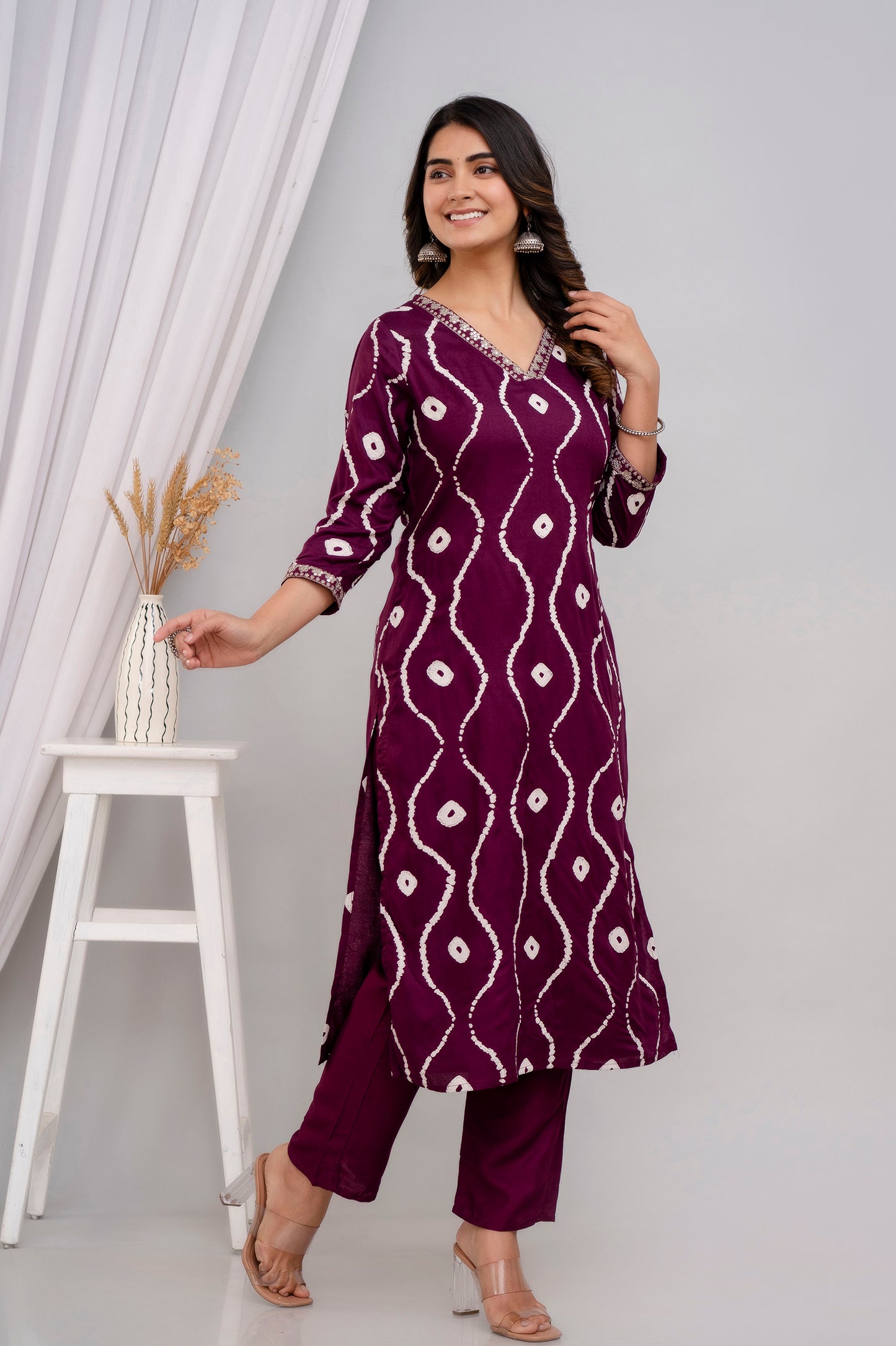 Wine Lehriya Printed Women Embroidered V neck Staright Kurta Set