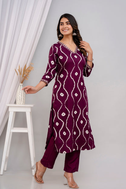 Wine Lehriya Printed Women Embroidered V neck Staright Kurta Set