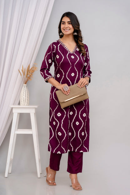 Wine Lehriya Printed Women Embroidered V neck Staright Kurta Set