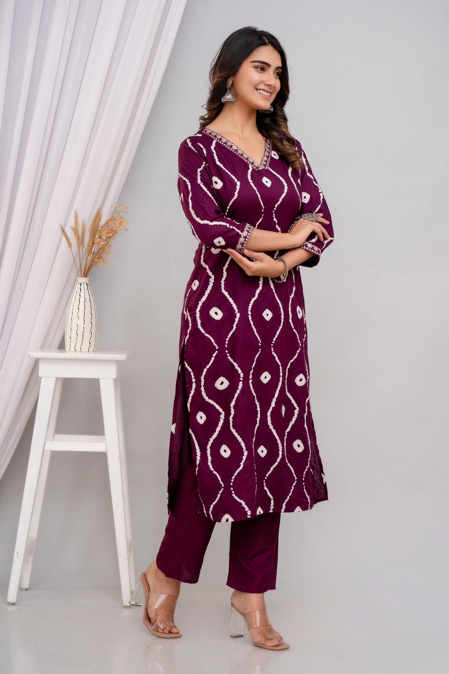 Wine Lehriya Printed Women Embroidered V neck Staright Kurta Set
