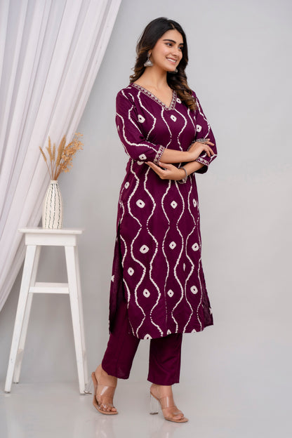 Wine Lehriya Printed Women Embroidered V neck Staright Kurta Set