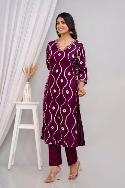 Wine Lehriya Printed Women Embroidered V neck Staright Kurta Set