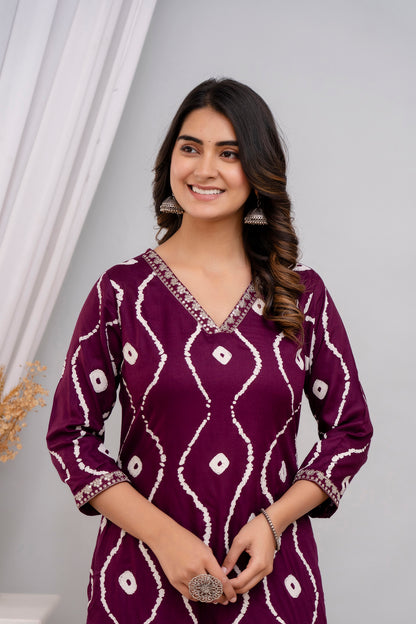Wine Lehriya Printed Women Embroidered V neck Staright Kurta Set
