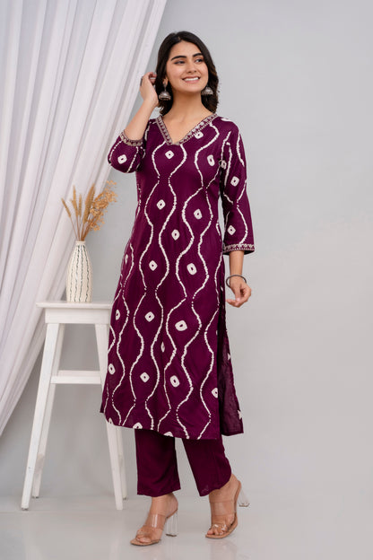 Wine Lehriya Printed Women Embroidered V neck Staright Kurta Set