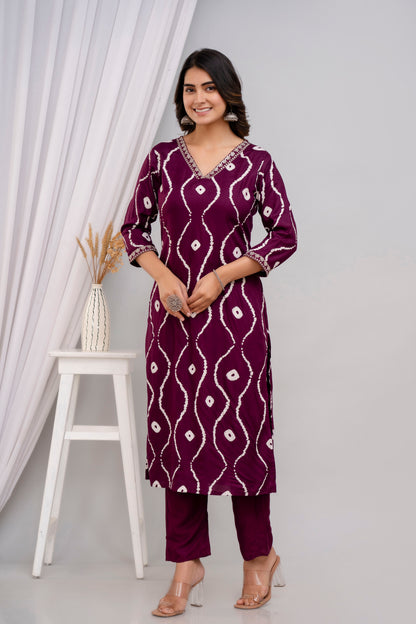 Wine Lehriya Printed Women Embroidered V neck Staright Kurta Set