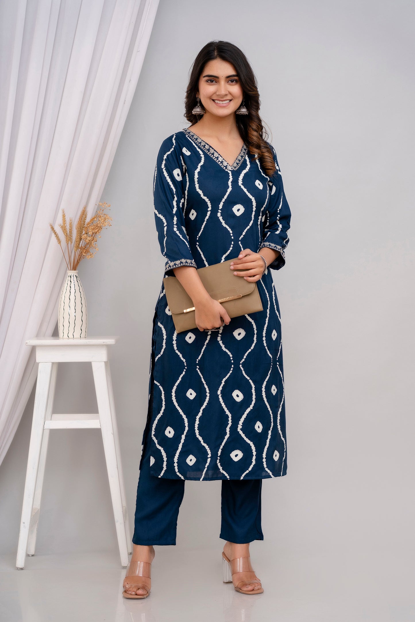 Teal Lehriya Printed Women Embroidered V neck Staright Kurta Set