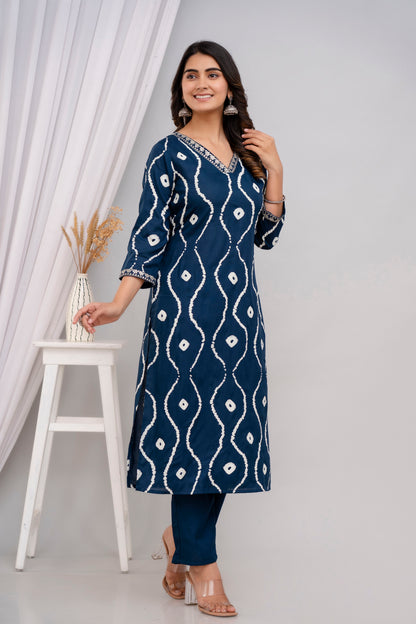 Teal Lehriya Printed Women Embroidered V neck Staright Kurta Set