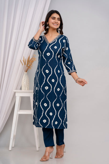 Teal Lehriya Printed Women Embroidered V neck Staright Kurta Set