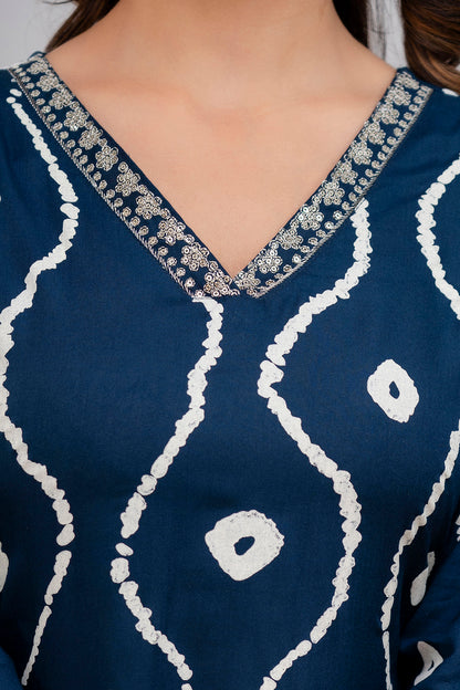 Teal Lehriya Printed Women Embroidered V neck Staright Kurta Set