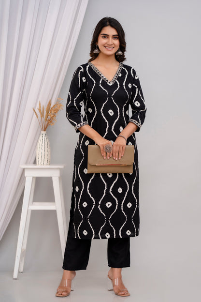 Black Lehriya Printed Women Embroidered V neck Staright Kurta Set