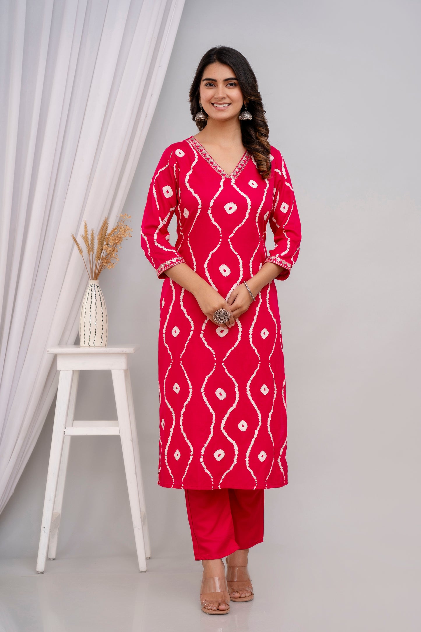 Pink Lehriya Printed Women Embroidered V neck Staright Kurta Set