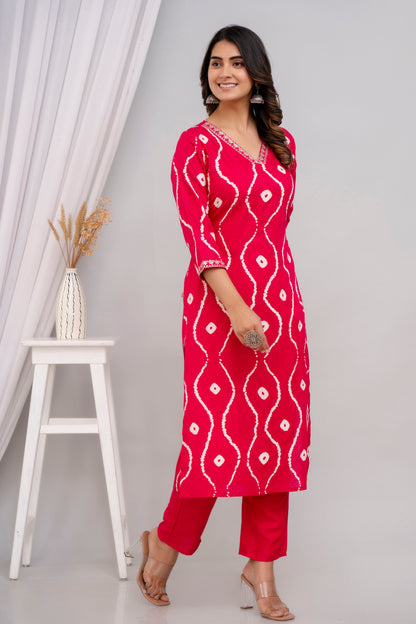 Pink Lehriya Printed Women Embroidered V neck Staright Kurta Set