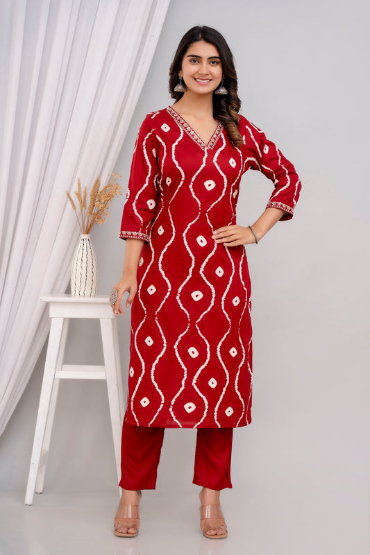 Maroon Lehriya Printed Women Embroidered V neck Staright Kurta Set