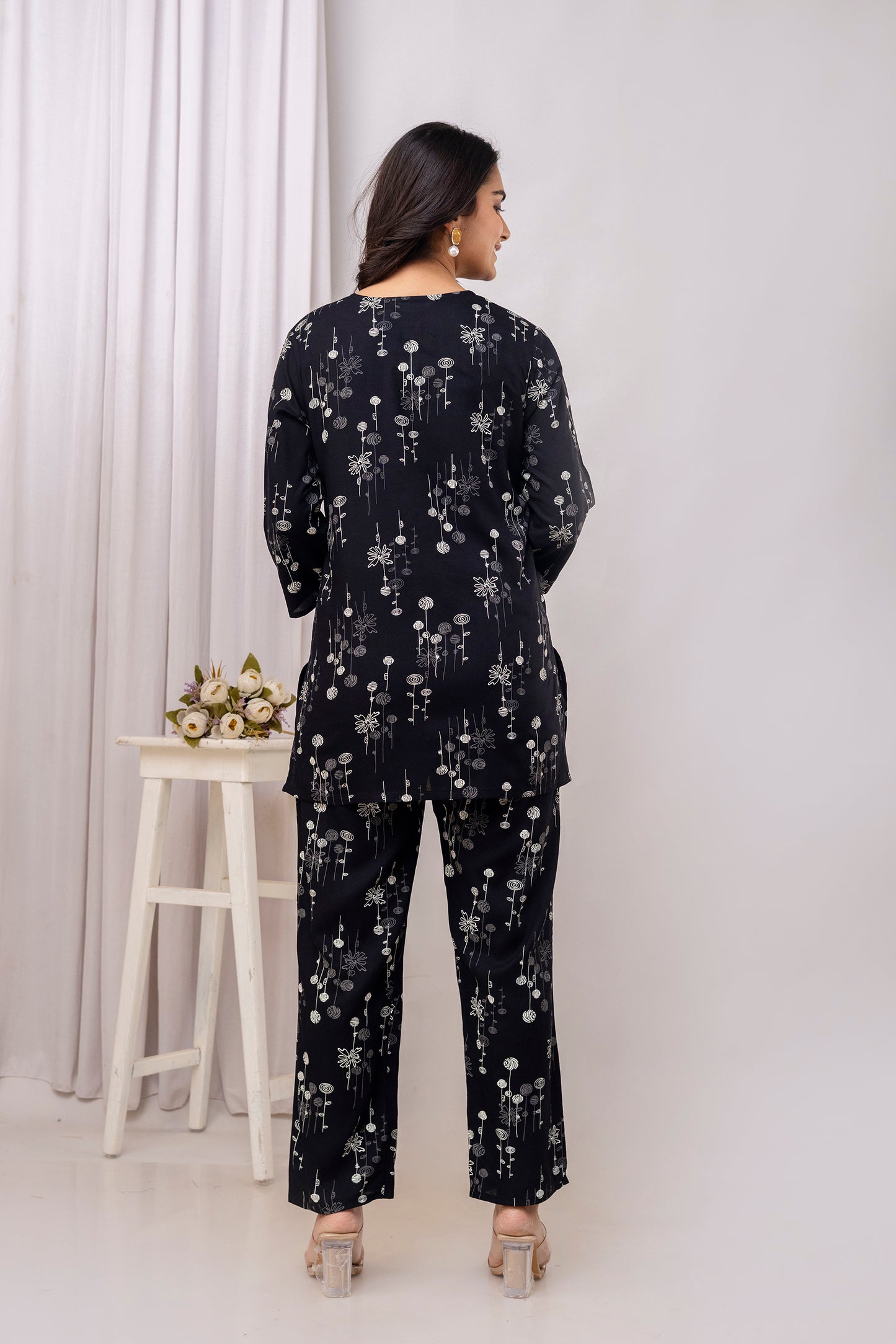 Veshviti Black Rayon Printed Round Neck Pattern Co-ord Set