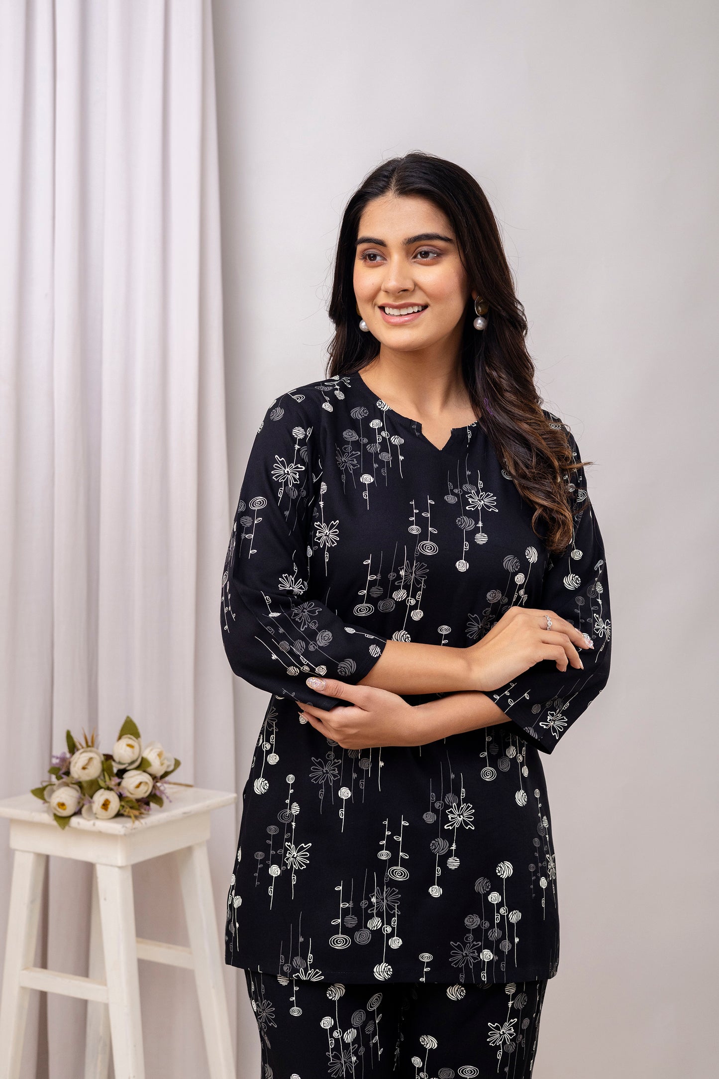 Veshviti Black Rayon Printed Round Neck Pattern Co-ord Set